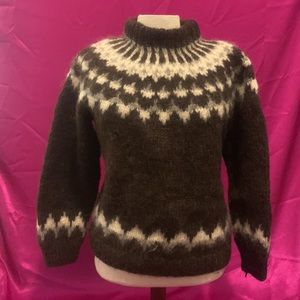Alafoss icewool hand knit sweater100% wool size L, very heavy, thick and warm